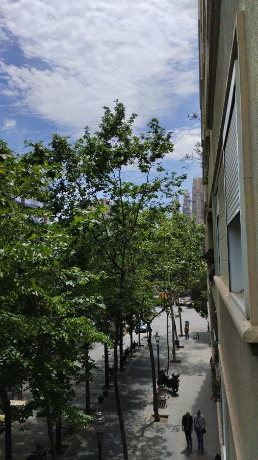 Gaudi 51 Apartment Барселона Екстериор снимка