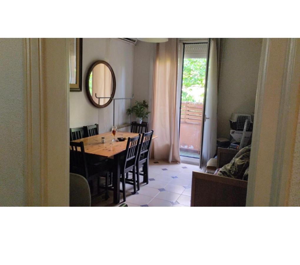 Gaudi 51 Apartment Барселона Екстериор снимка