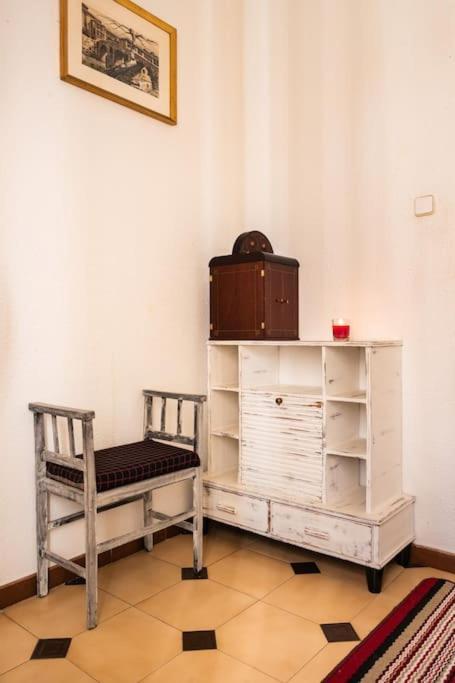 Gaudi 51 Apartment Барселона Екстериор снимка