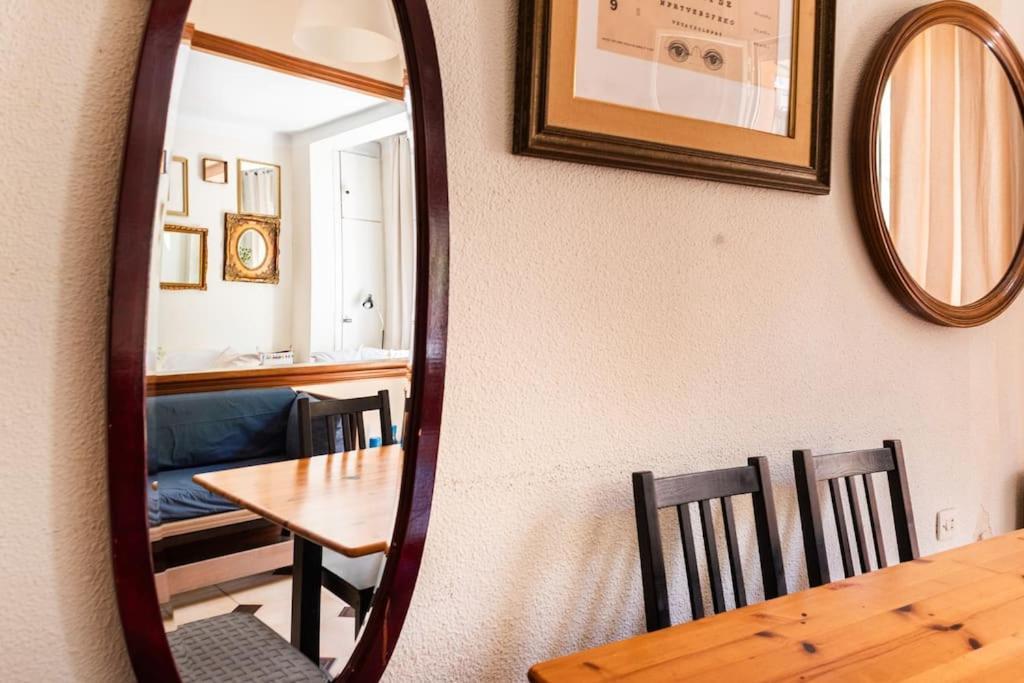 Gaudi 51 Apartment Барселона Екстериор снимка