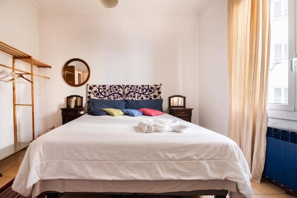 Gaudi 51 Apartment Барселона Екстериор снимка