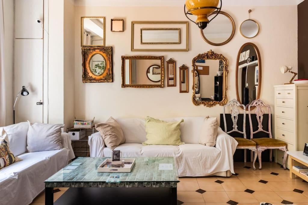 Gaudi 51 Apartment Барселона Екстериор снимка